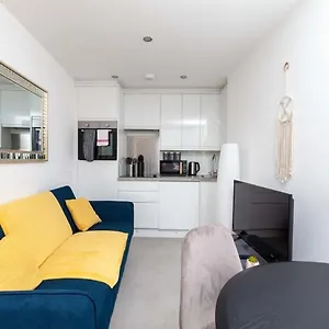 https://cozy-nest-1br-in-city-centre-by-sullivan-stays.brighton-hotels-england.com